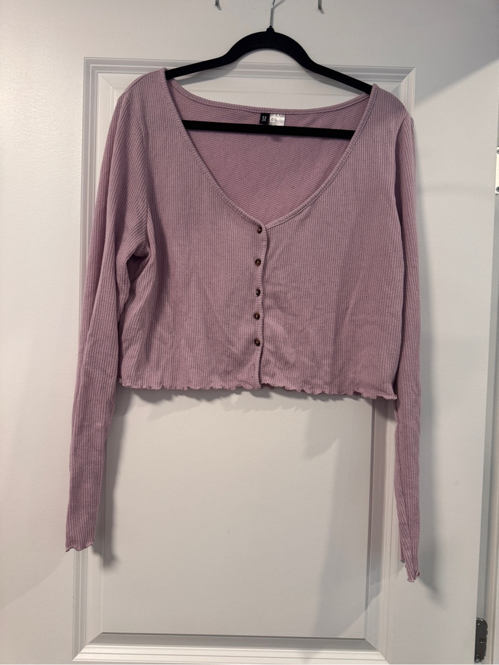 H&M Mauve Ribbed Cropped Button-Front Long Sleeve Top